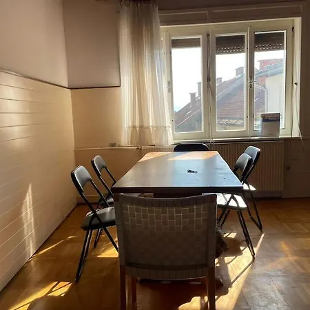 5 Bedrooms Central * Ljubljana